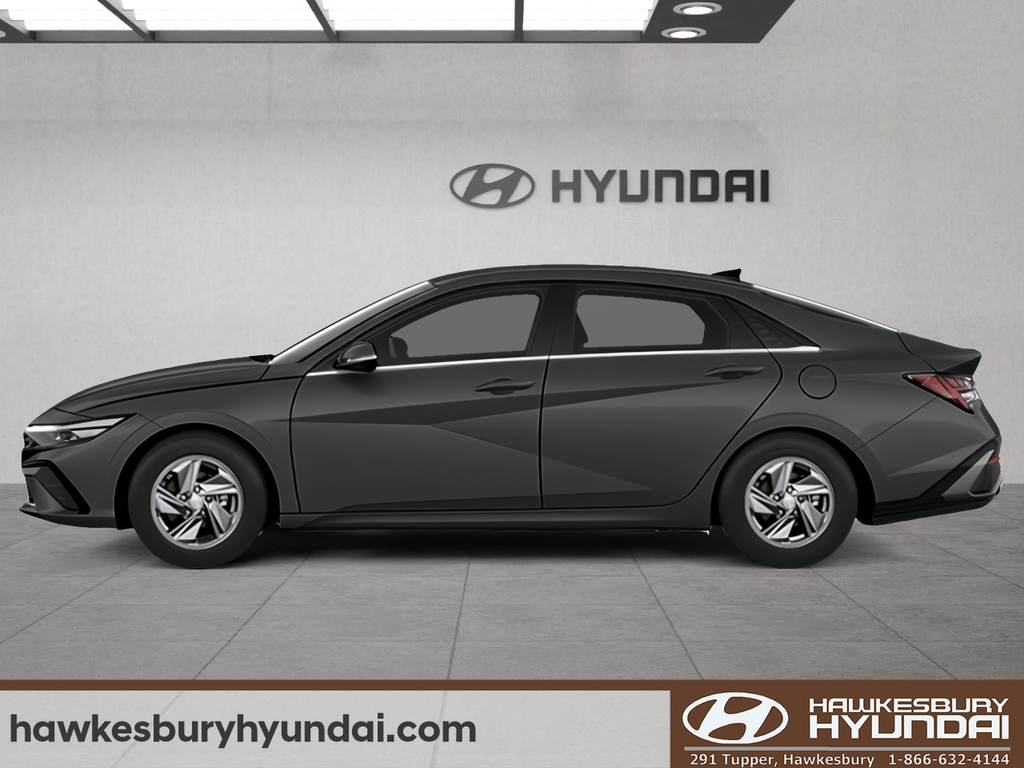 2025 Hyundai Elantra Essential in Hawkesbury, Ontario - 2 - w1024h768px