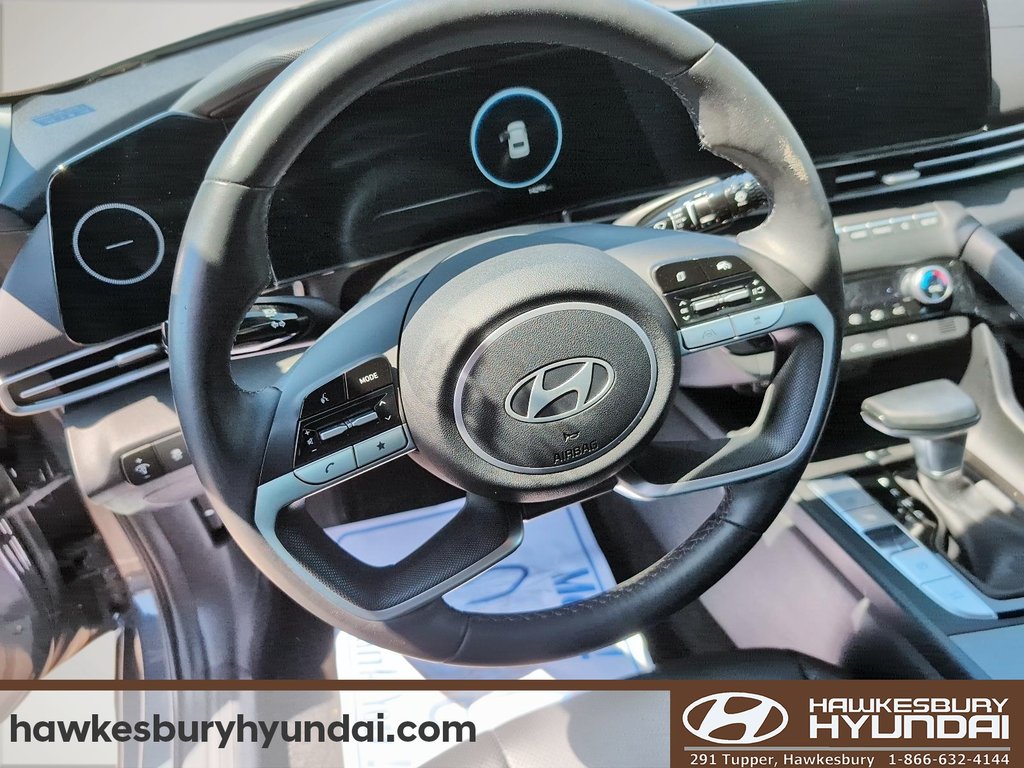 2025 Hyundai Elantra Luxury in Hawkesbury, Ontario - 12 - w1024h768px