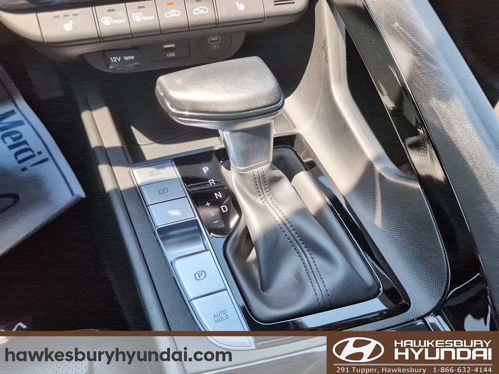 2025 Hyundai Elantra Luxury in Hawkesbury, Ontario - 15 - w1024h768px