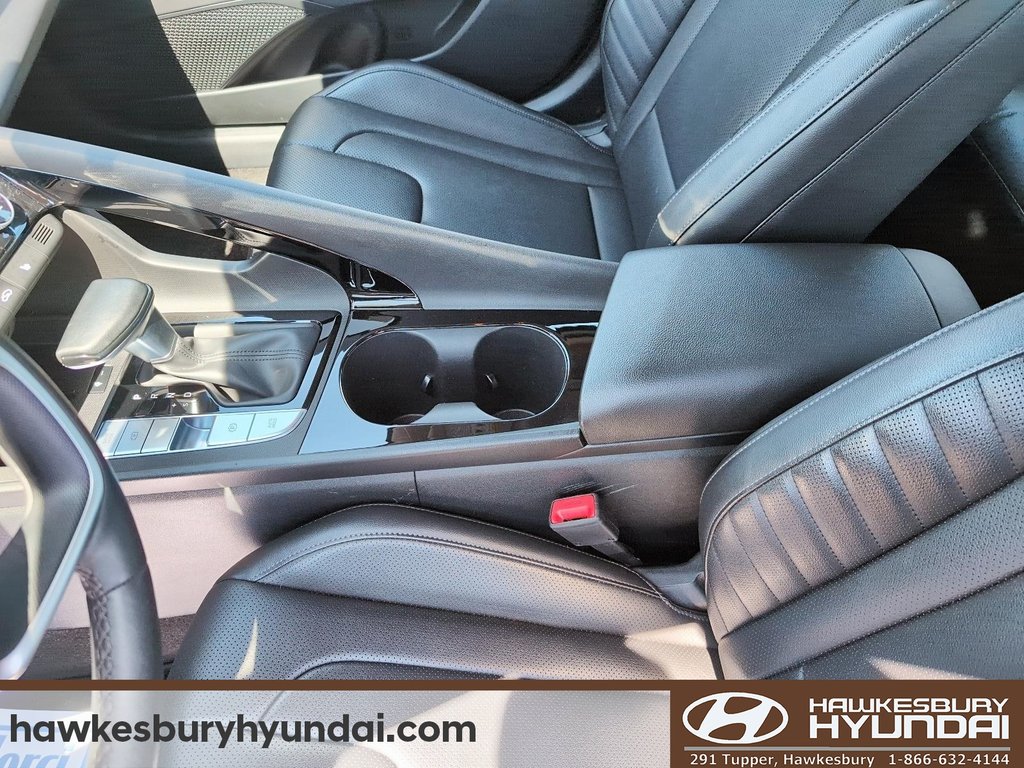 2025 Hyundai Elantra Luxury in Hawkesbury, Ontario - 10 - w1024h768px