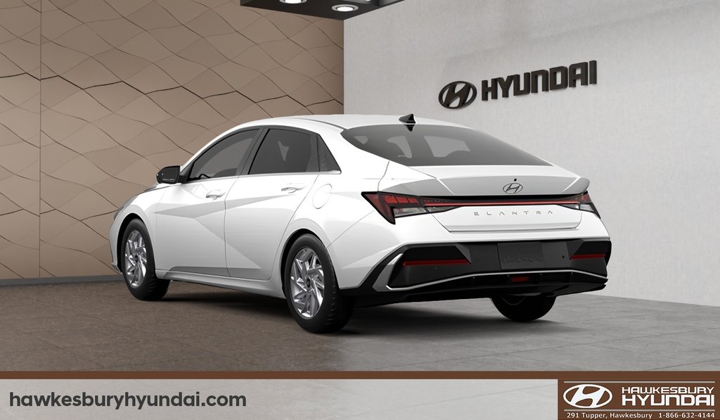 2026 Hyundai Elantra Preferred in Hawkesbury, Ontario - 3 - w1024h768px