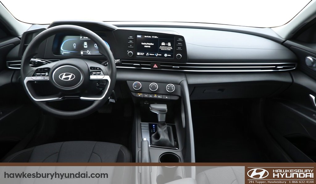 2026 Hyundai Elantra Essential in Hawkesbury, Ontario - 5 - w1024h768px