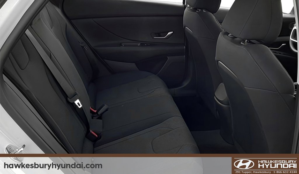 2026 Hyundai Elantra Essential in Hawkesbury, Ontario - 4 - w1024h768px