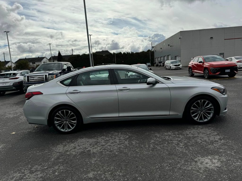 Hyundai Genesis sedan Luxury 2016 à Hawkesbury, Ontario - 11 - w1024h768px