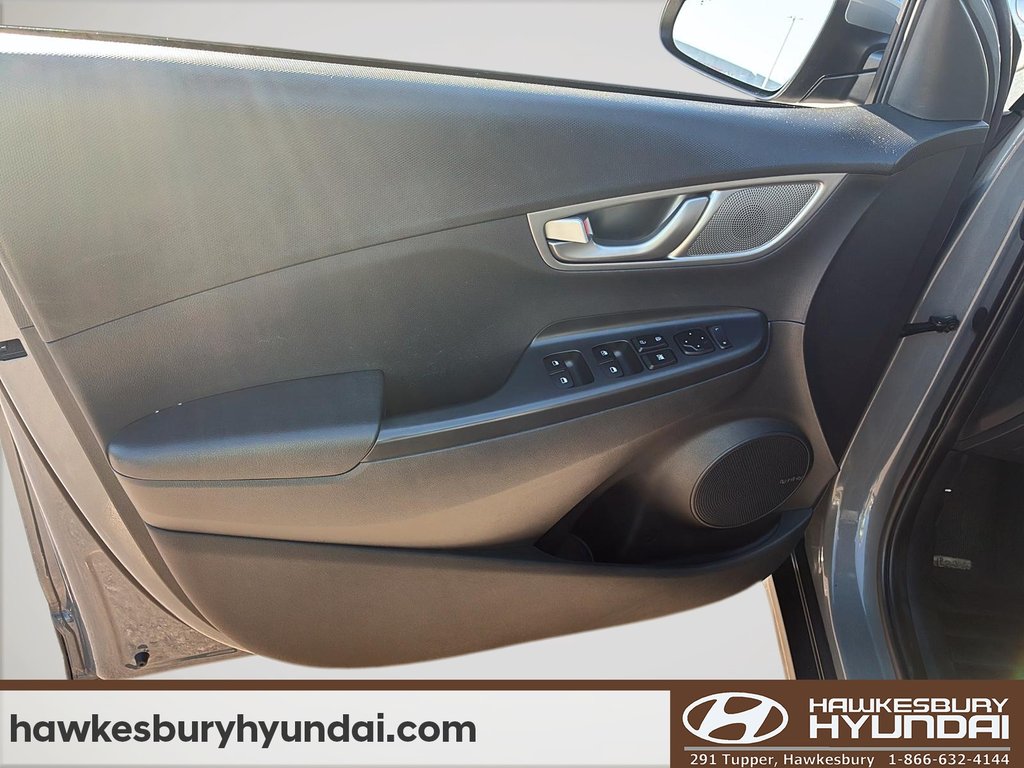 2021 Hyundai Kona Electric Preferred in Hawkesbury, Ontario - 11 - w1024h768px