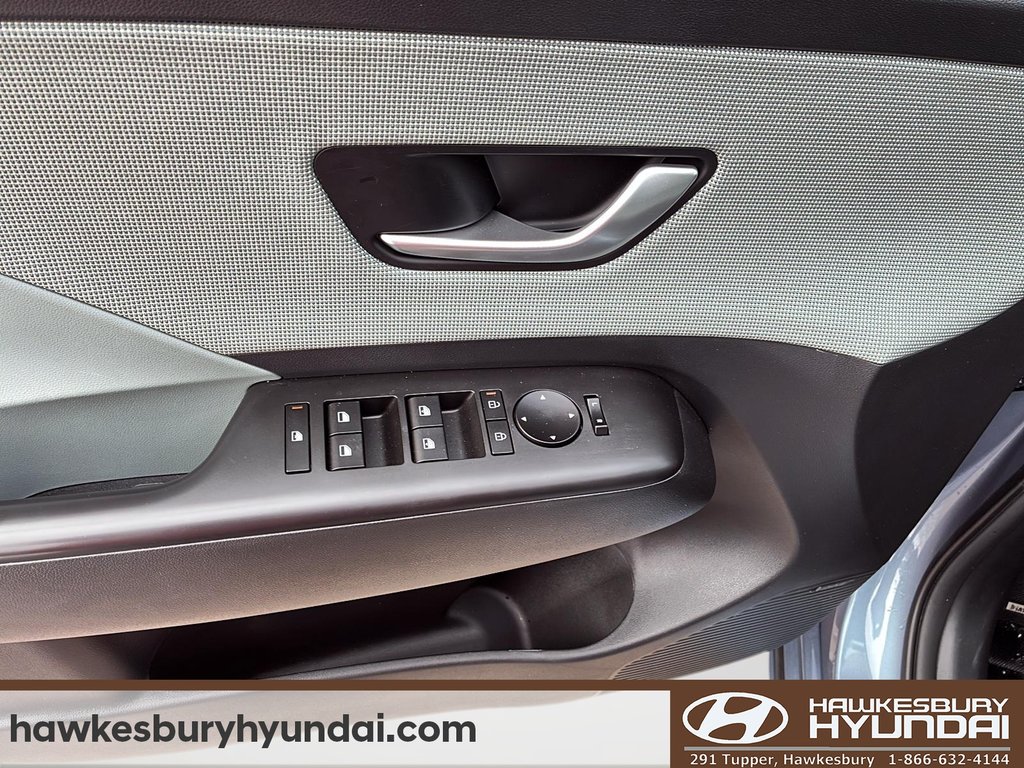 2025 Hyundai Kona Electric Preferred w/Ultimate Package Green Interior in Hawkesbury, Ontario - 11 - w1024h768px