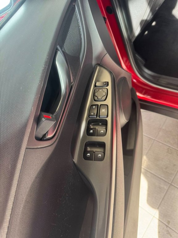 2021 Hyundai Kona Essential in Hawkesbury, Ontario - 15 - w1024h768px