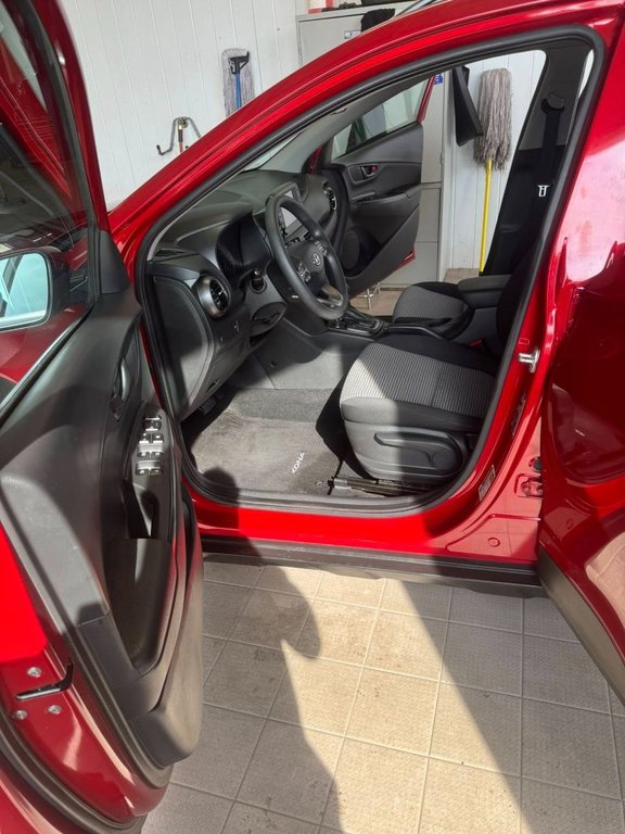 2021 Hyundai Kona Essential in Hawkesbury, Ontario - 14 - w1024h768px