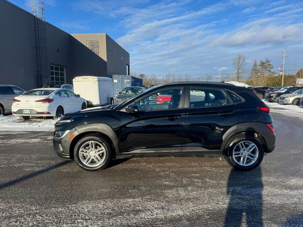 2022 Hyundai Kona Essential in Hawkesbury, Ontario - 4 - w1024h768px