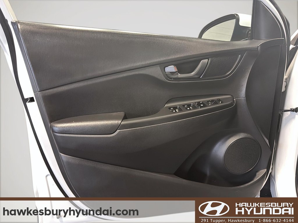 2022 Hyundai Kona Essential in Hawkesbury, Ontario - 11 - w1024h768px