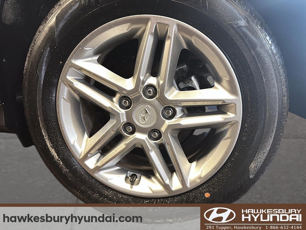 2022 Hyundai Kona Essential in Hawkesbury, Ontario - 7 - w1024h768px