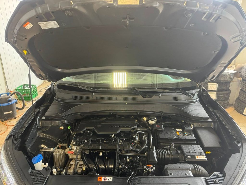 2023 Hyundai Kona Preferred in Hawkesbury, Ontario - 14 - w1024h768px