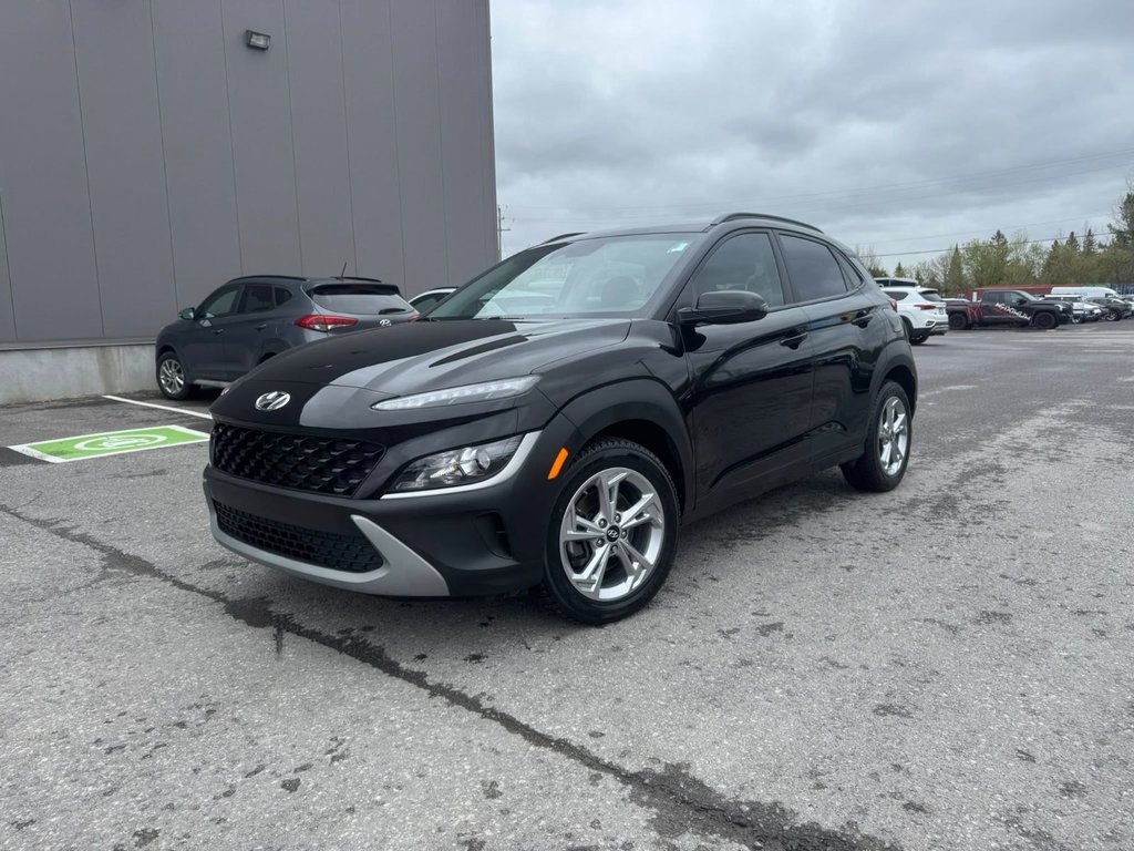 2023 Hyundai Kona Preferred in Hawkesbury, Ontario - 2 - w1024h768px