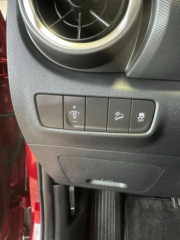 Hyundai Kona Essential 2023 à Hawkesbury, Ontario - 32 - w1024h768px