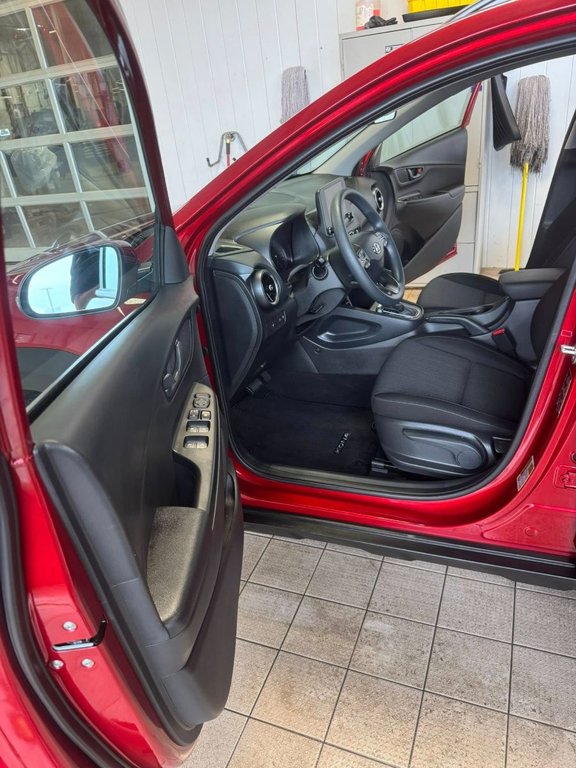 Hyundai Kona Essential 2023 à Hawkesbury, Ontario - 16 - w1024h768px