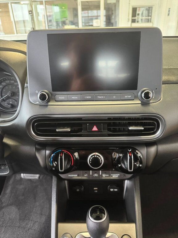 Hyundai Kona Essential 2023 à Hawkesbury, Ontario - 25 - w1024h768px