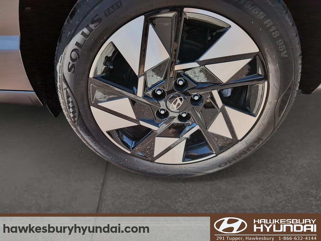 2024 Hyundai Kona Preferred in Hawkesbury, Ontario - 7 - w1024h768px