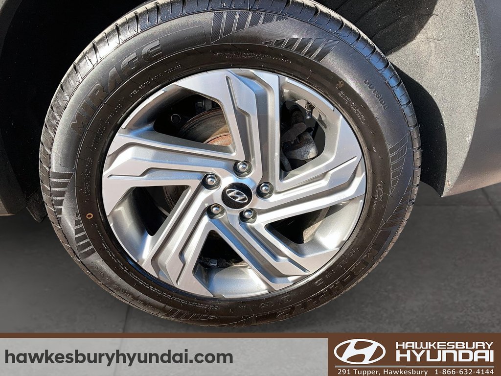 2022 Hyundai Santa Fe Preferred in Hawkesbury, Ontario - 8 - w1024h768px