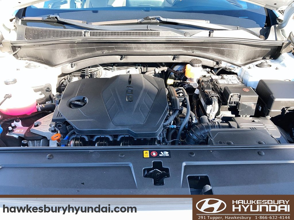2022 Hyundai Santa Fe Preferred in Hawkesbury, Ontario - 8 - w1024h768px