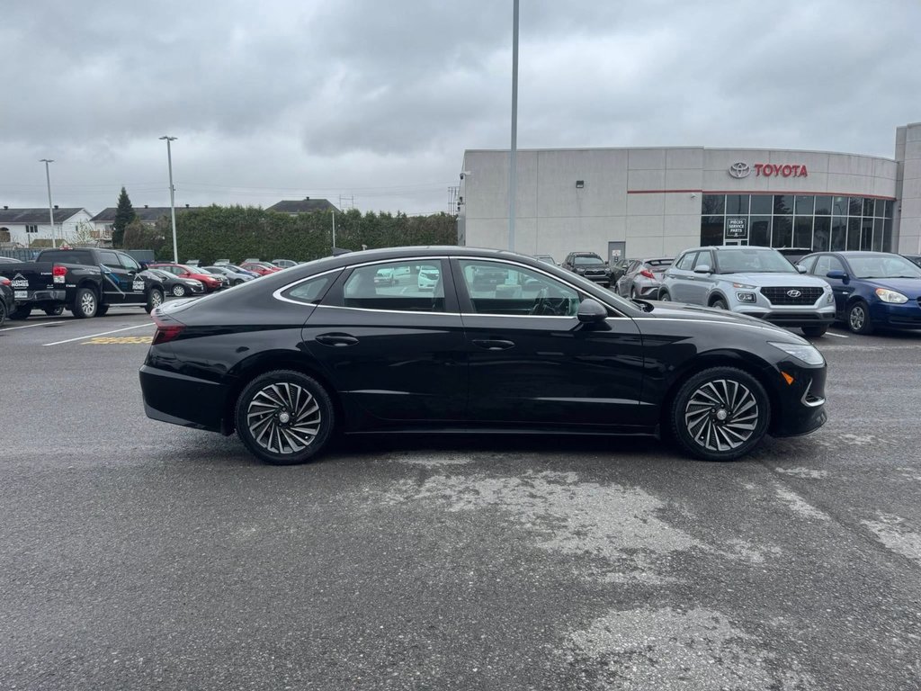 2022 Hyundai Sonata Hybrid Ultimate in Hawkesbury, Ontario - 11 - w1024h768px