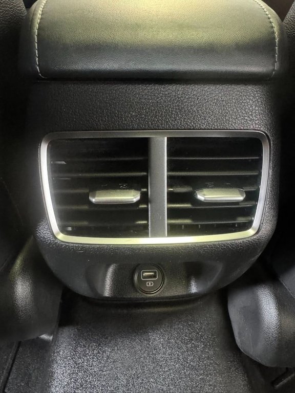 2022 Hyundai Sonata Hybrid Ultimate in Hawkesbury, Ontario - 22 - w1024h768px