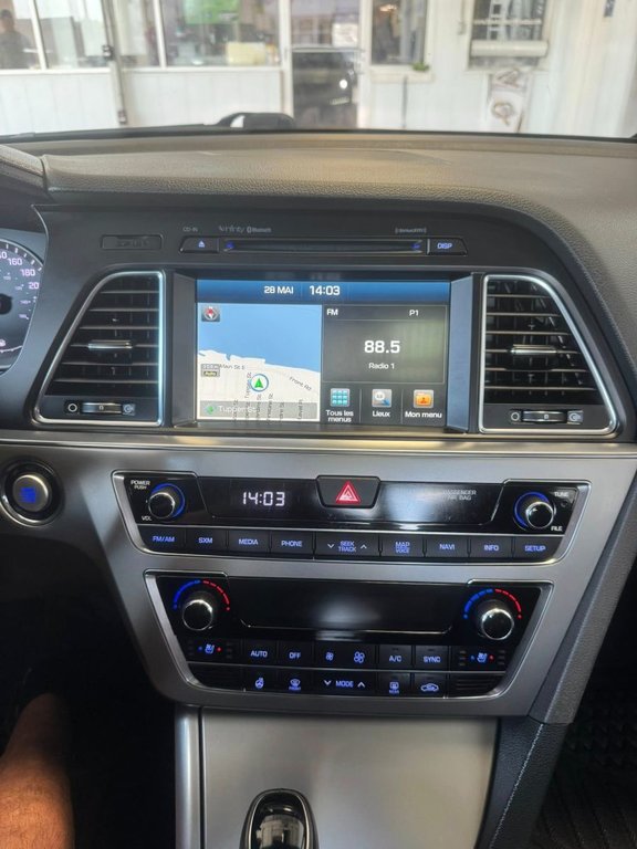 2017 Hyundai Sonata 2.4L Limited in Hawkesbury, Ontario - 32 - w1024h768px