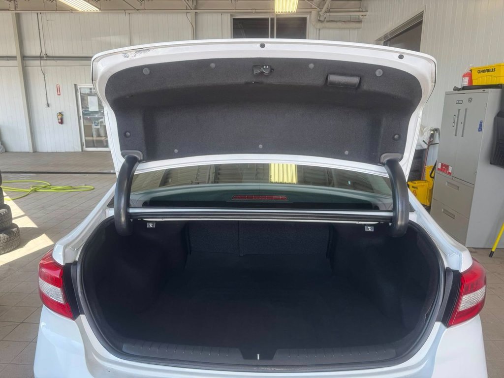 2017 Hyundai Sonata 2.4L Limited in Hawkesbury, Ontario - 44 - w1024h768px