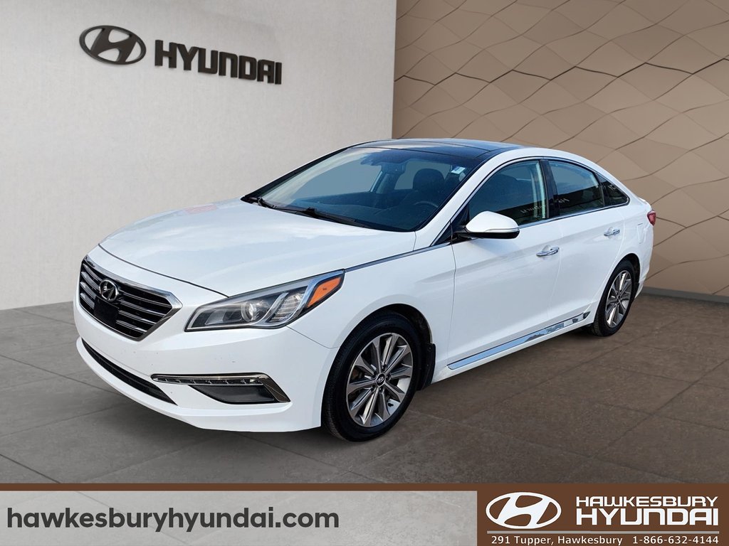 2017 Hyundai Sonata 2.4L Limited in Hawkesbury, Ontario - 1 - w1024h768px