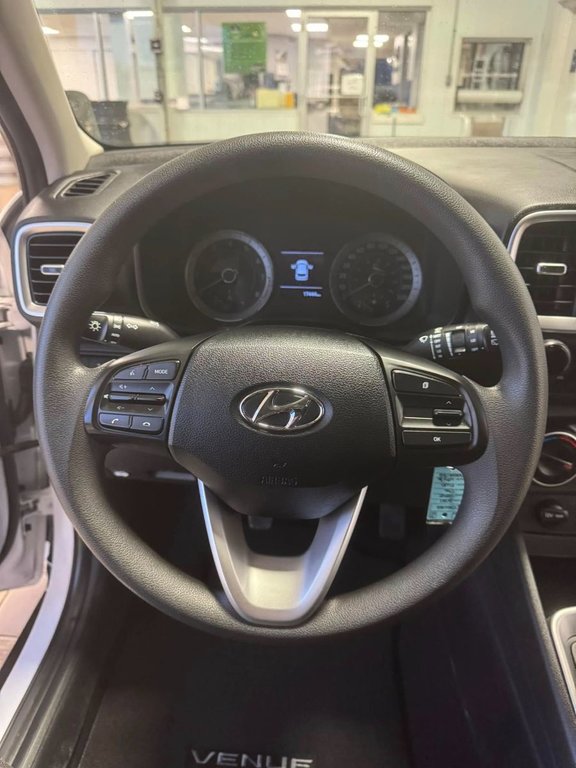 2021 Hyundai Venue Essential in Hawkesbury, Ontario - 21 - w1024h768px