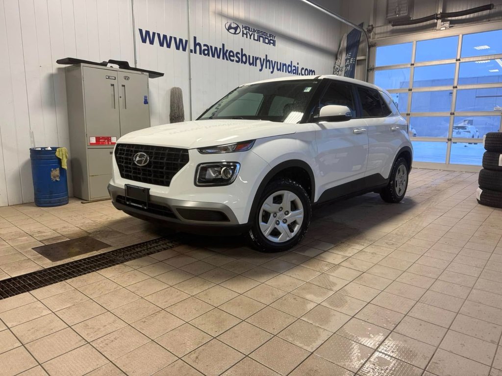 Hyundai Venue Essential 2021 à Hawkesbury, Ontario - 1 - w1024h768px