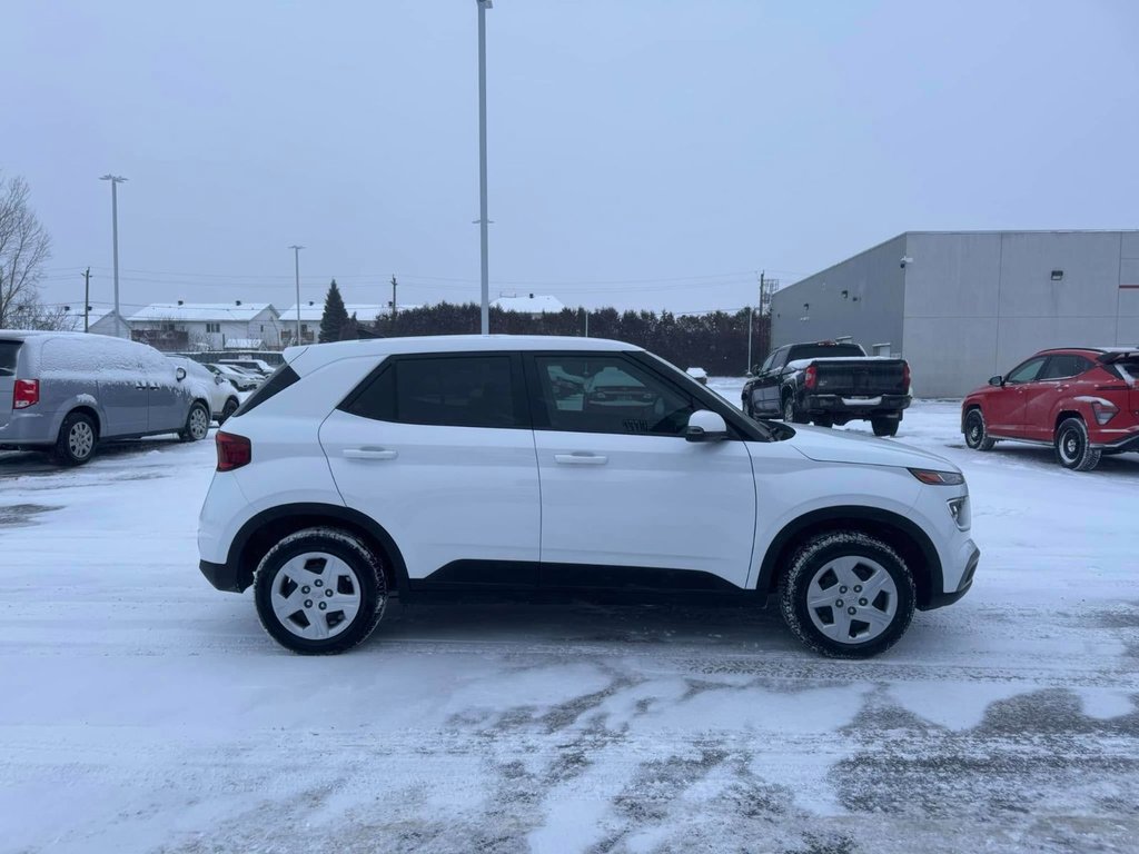 2021 Hyundai Venue Essential in Hawkesbury, Ontario - 7 - w1024h768px