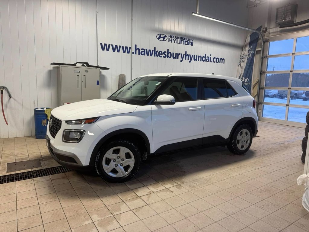 2021 Hyundai Venue Essential in Hawkesbury, Ontario - 3 - w1024h768px