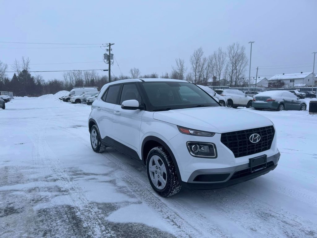 2021 Hyundai Venue Essential in Hawkesbury, Ontario - 6 - w1024h768px