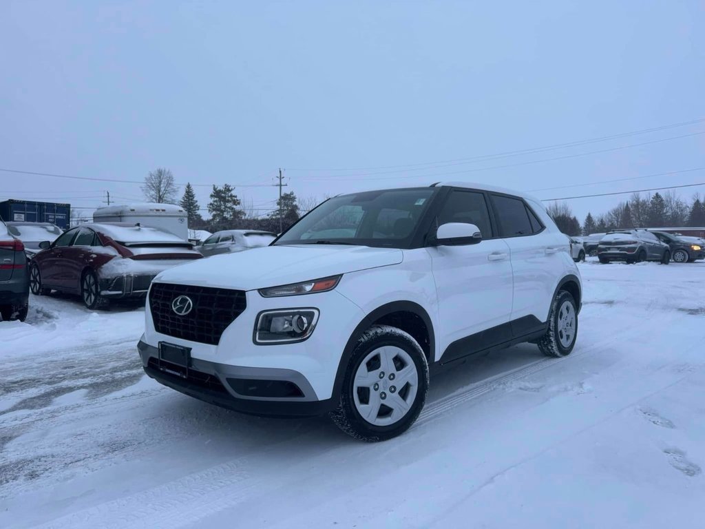 2021 Hyundai Venue Essential in Hawkesbury, Ontario - 2 - w1024h768px