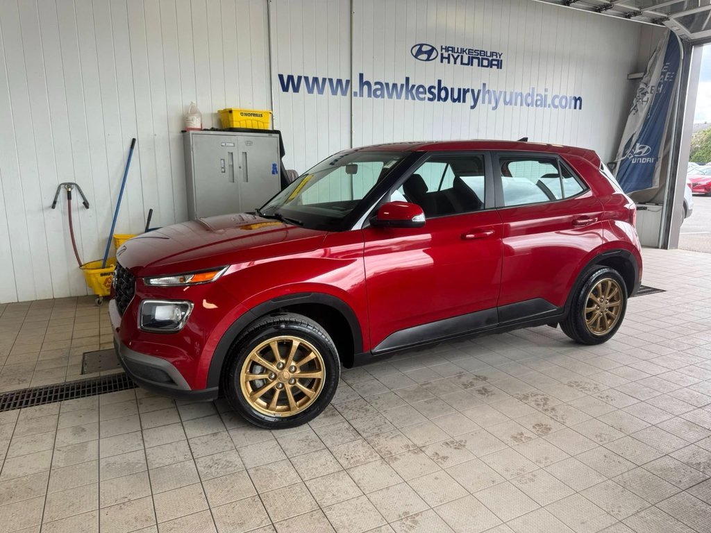 2021 Hyundai Venue Essential in Hawkesbury, Ontario - 3 - w1024h768px