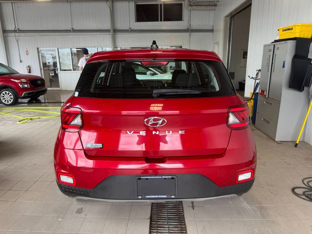 2021 Hyundai Venue Essential in Hawkesbury, Ontario - 10 - w1024h768px