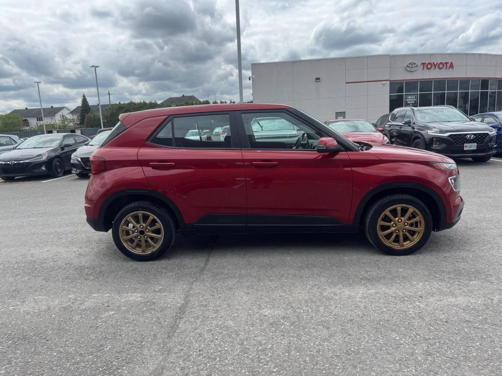 2021 Hyundai Venue Essential in Hawkesbury, Ontario - 9 - w1024h768px