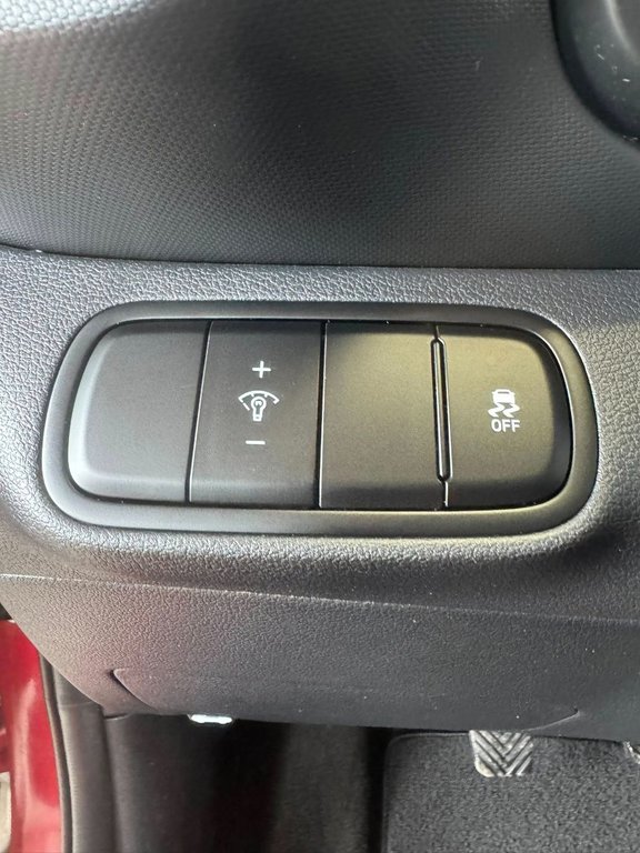 2021 Hyundai Venue Essential in Hawkesbury, Ontario - 27 - w1024h768px