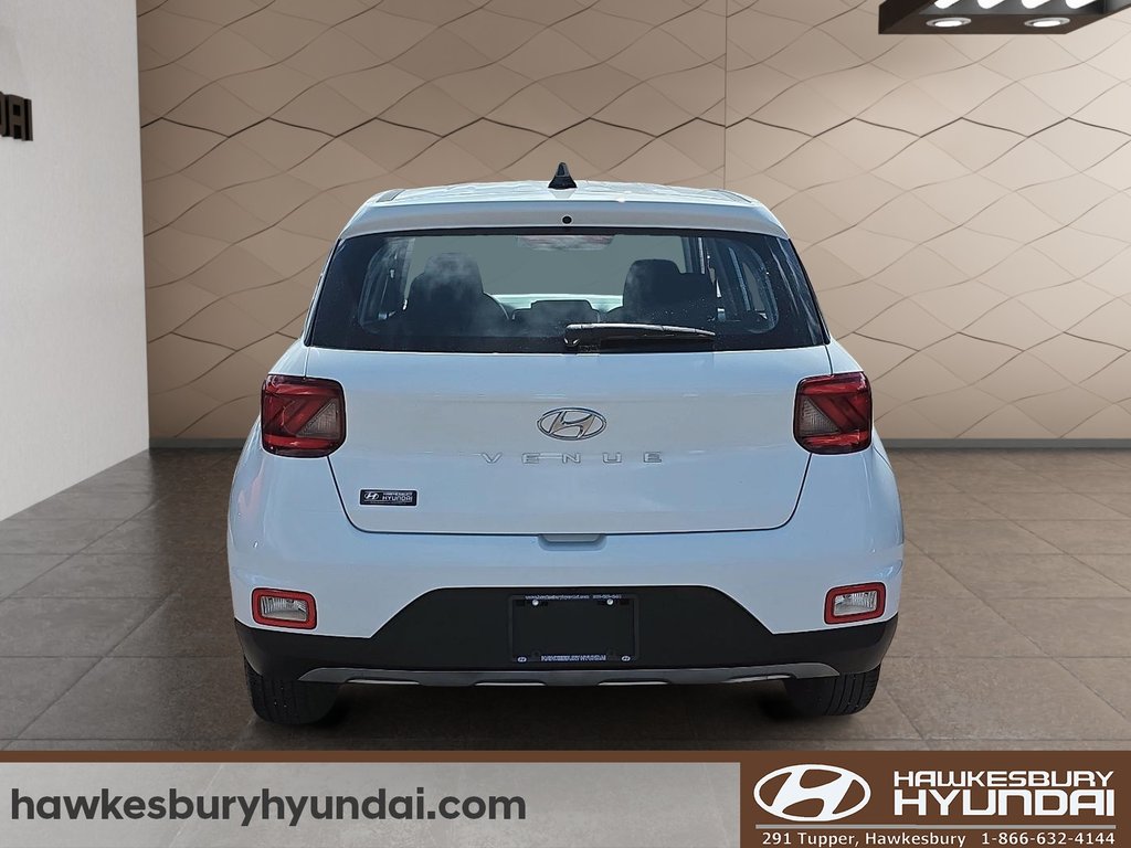 2021 Hyundai Venue Essential in Hawkesbury, Ontario - 3 - w1024h768px