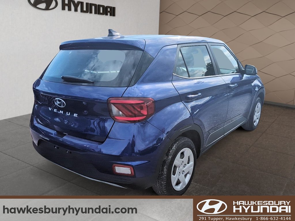 2021 Hyundai Venue Essential in Hawkesbury, Ontario - 4 - w1024h768px