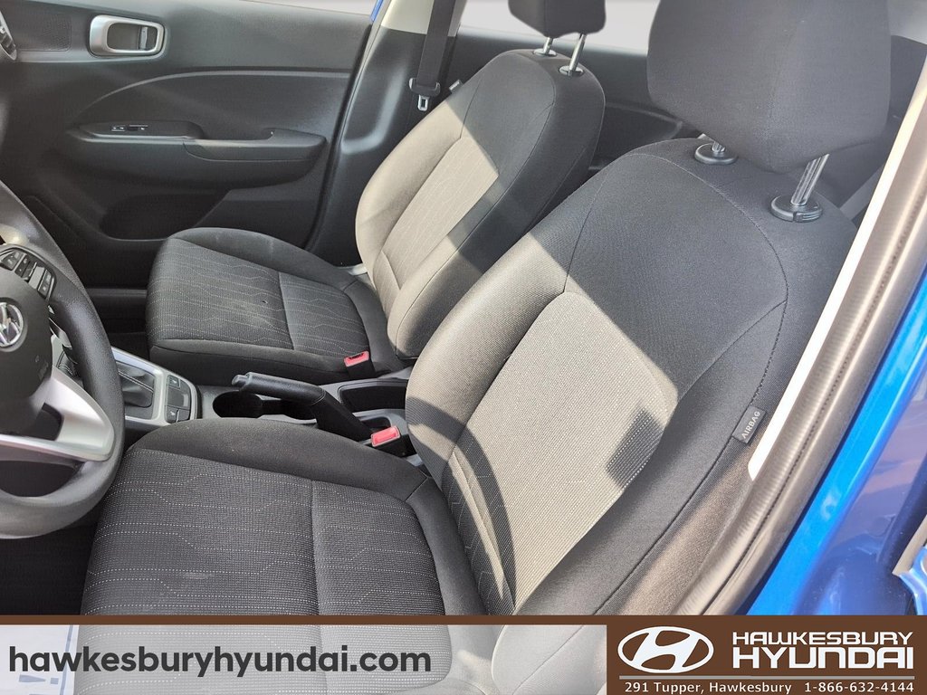 2021 Hyundai Venue Essential in Hawkesbury, Ontario - 9 - w1024h768px