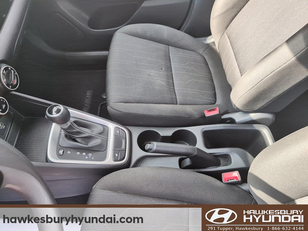 2021 Hyundai Venue Essential in Hawkesbury, Ontario - 10 - w1024h768px