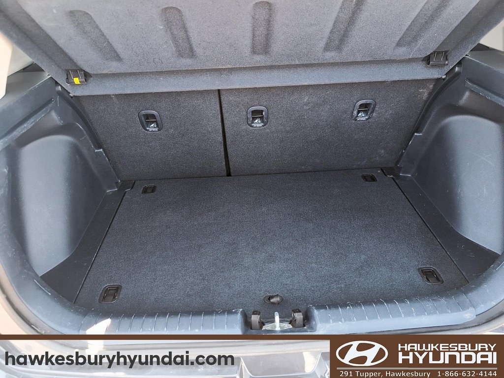 2022 Hyundai Venue Urban in Hawkesbury, Ontario - 6 - w1024h768px