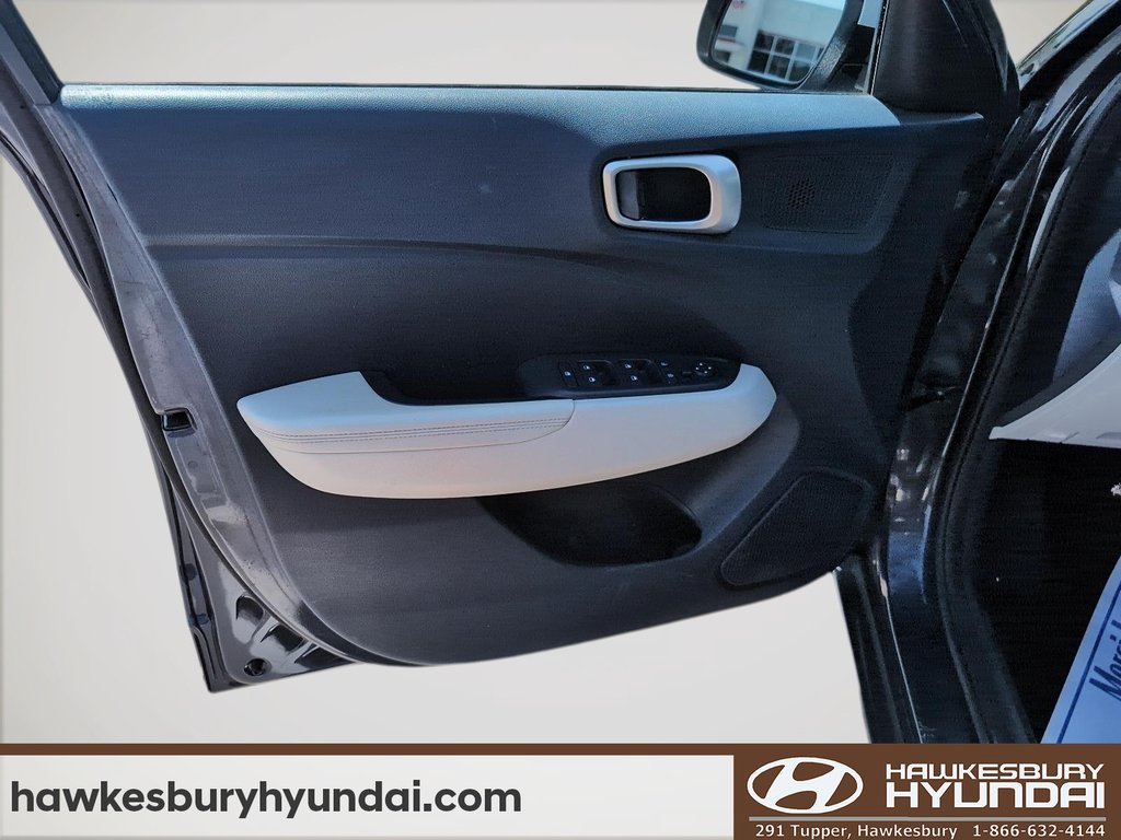 2022 Hyundai Venue Urban in Hawkesbury, Ontario - 11 - w1024h768px