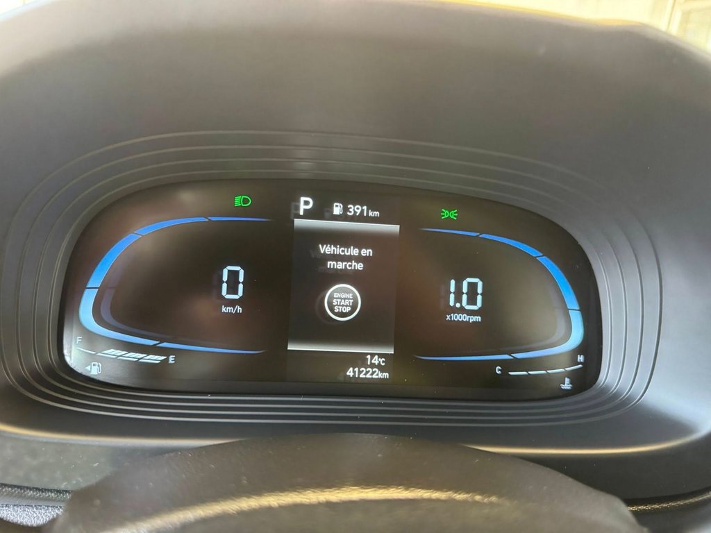 2023 Hyundai Venue Ultimate in Hawkesbury, Ontario - 25 - w1024h768px
