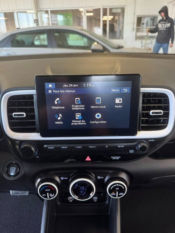 2023 Hyundai Venue Ultimate in Hawkesbury, Ontario - 22 - w1024h768px