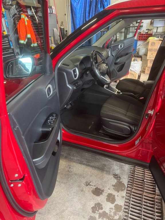 2023 Hyundai Venue Preferred in Hawkesbury, Ontario - 7 - w1024h768px
