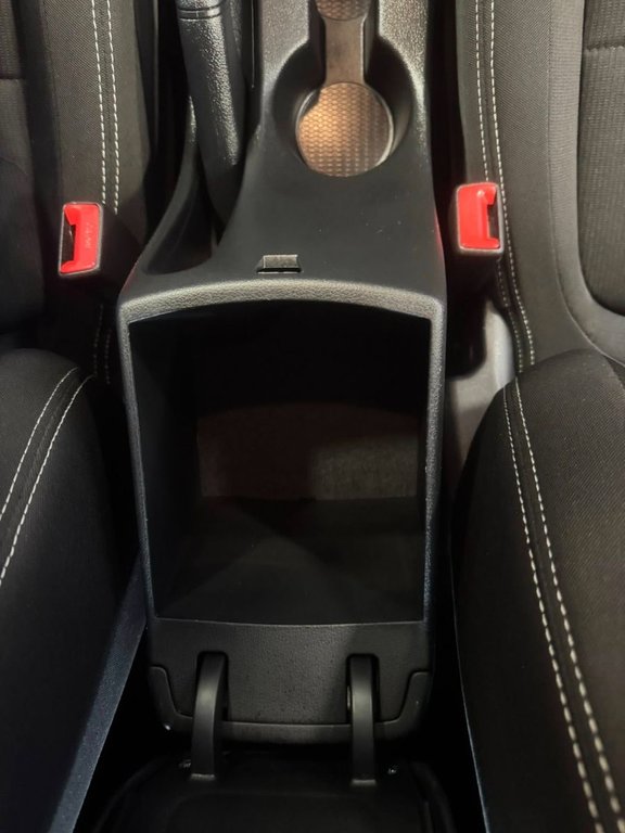 2023 Hyundai Venue Preferred in Hawkesbury, Ontario - 12 - w1024h768px