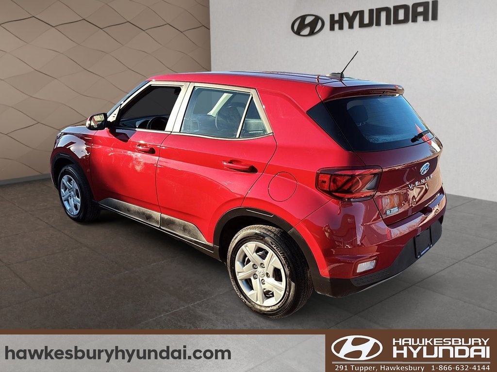 Hyundai Venue Essential 2023 à Hawkesbury, Ontario - 4 - w1024h768px