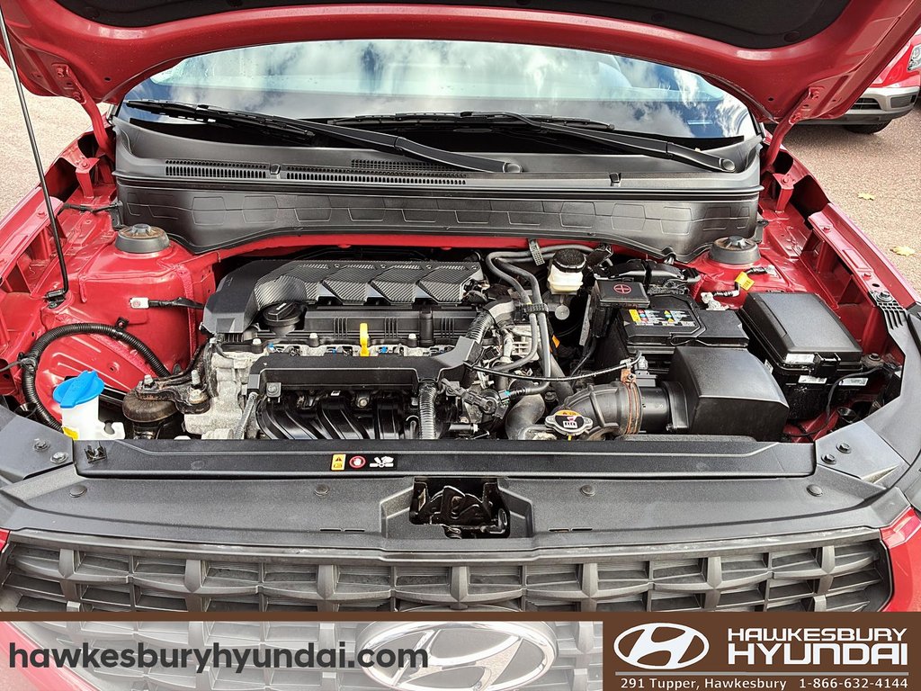 2024 Hyundai Venue Essential in Hawkesbury, Ontario - 8 - w1024h768px